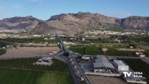 La CHS y el Ayuntamiento de Orihuela acuerdan buscar la forma jurídica para la cesión de la carretera de los tubos